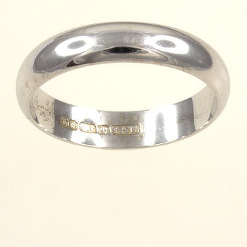 9ct white gold Wedding Ring size K½